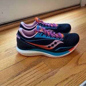 W7.5 Saucony Endorphin Speed NWOT